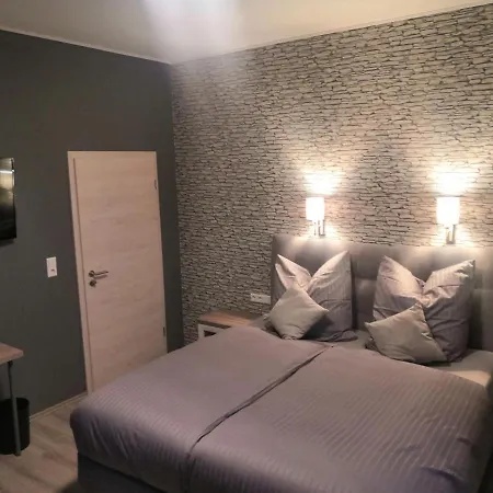 Kopp-das Gaestehaus * Hopfingen